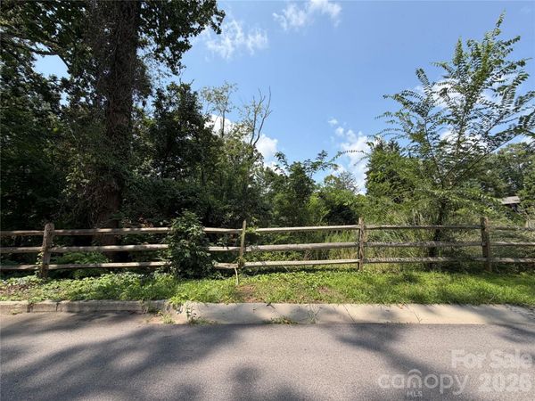 50 Alclare Court , Asheville, NC 28804