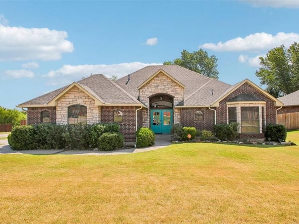 2150 Brook Drive, Choctaw, OK 73020