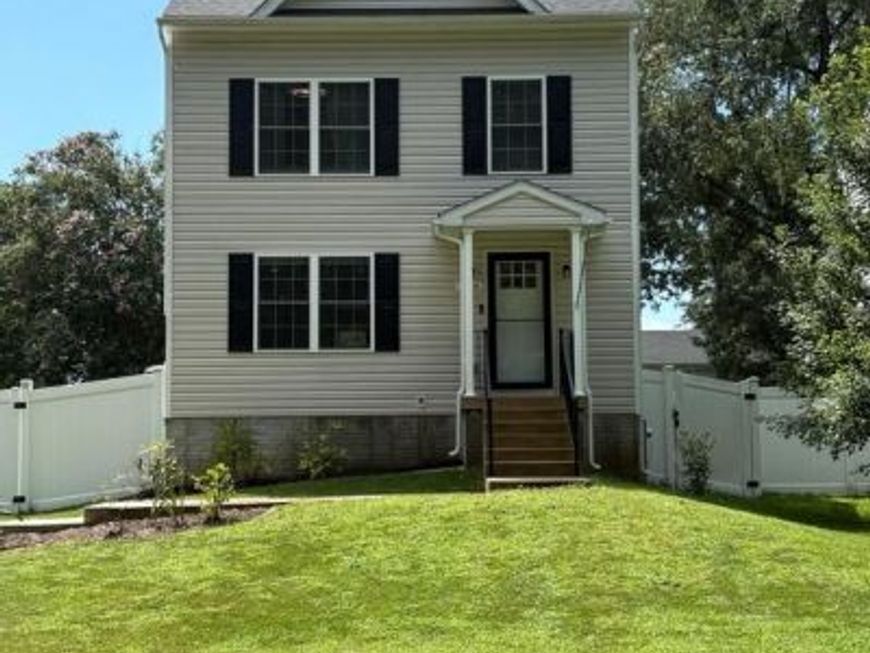 556 Sunset Knoll Road , Pasadena, MD 21122 Main Photo