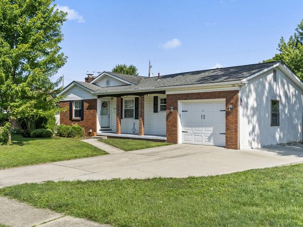 3148 Kingswood Drive, Grove City, OH 43123