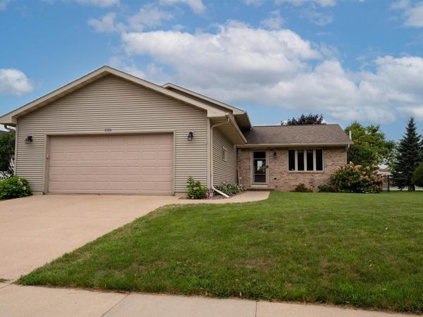 1795 WOODSTOCK STREET, Oshkosh, WI 54904
