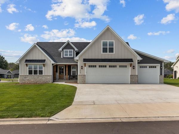 1029 LANCASTER COURT, Green Bay, WI 54313