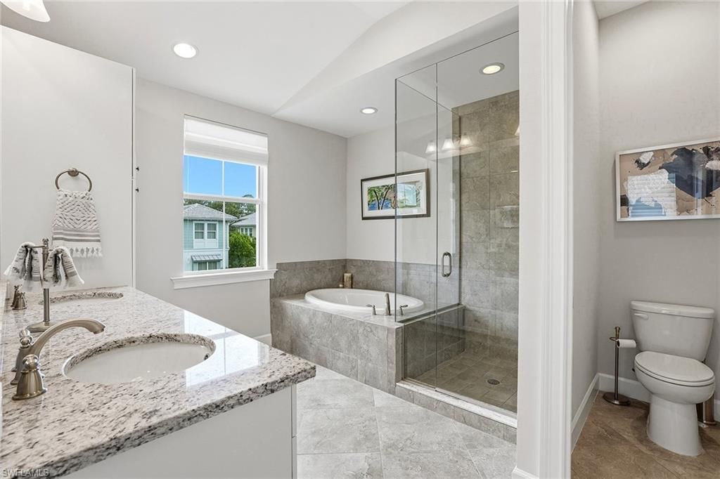 6561 Dominica Dr, Unit 201, Naples, FL 34113 Photo