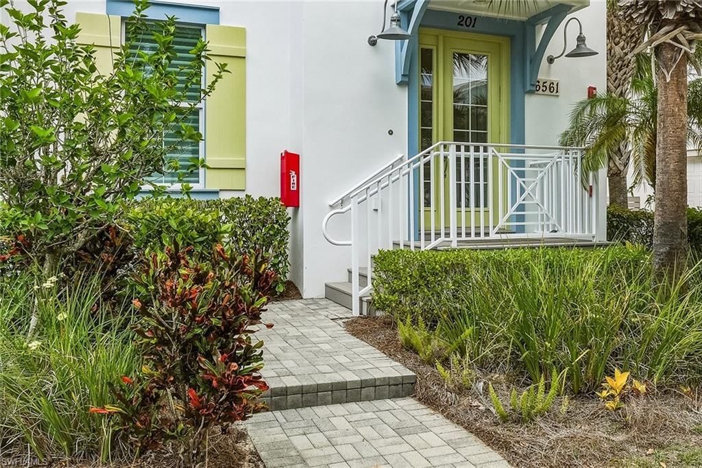 6561 Dominica Dr, Unit 201, Naples, FL 34113 Photo
