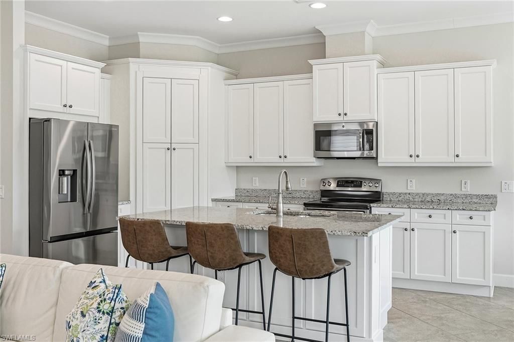 6561 Dominica Dr, Unit 201, Naples, FL 34113 Photo