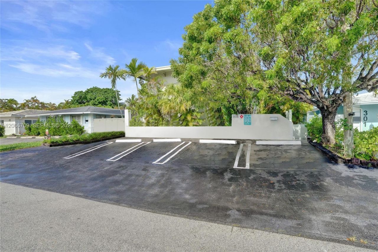 305 SE 12th Ave, Pompano Beach, FL 33060 Photo