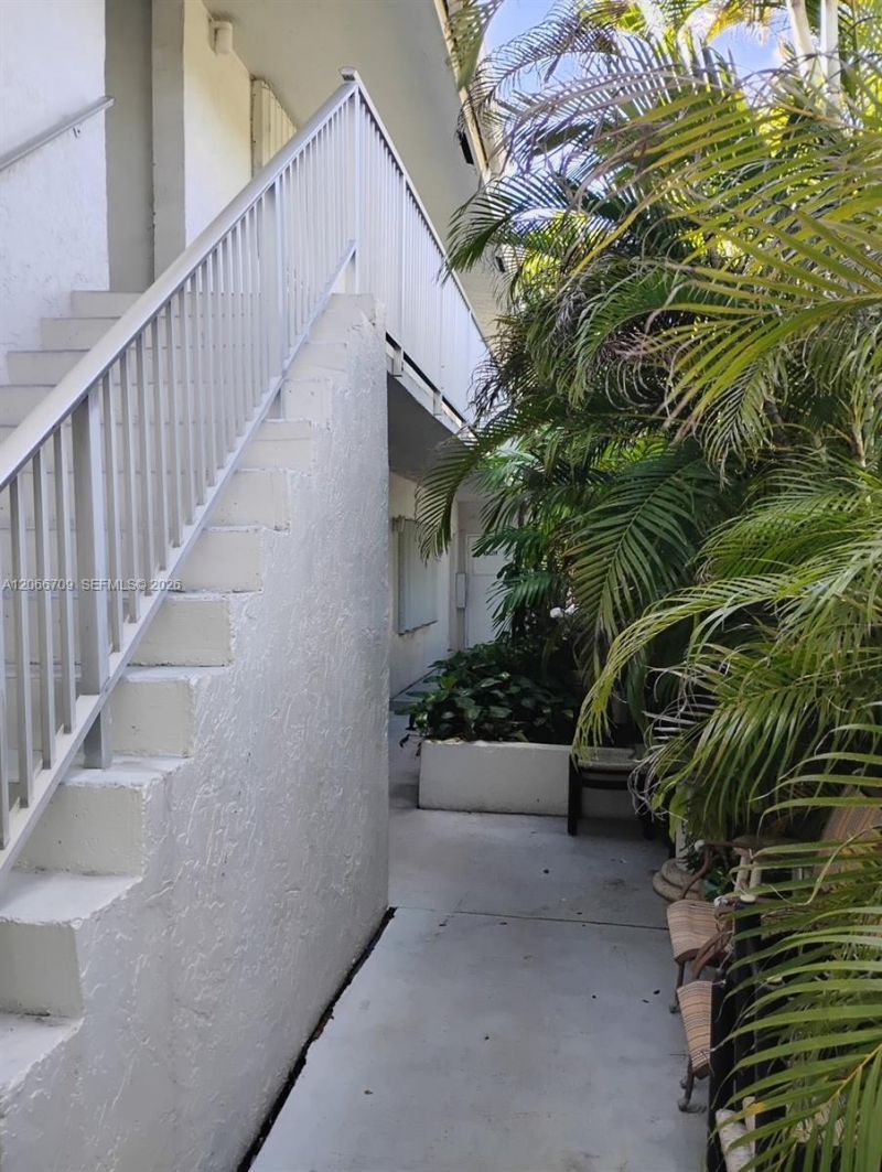 305 SE 12th Ave, Pompano Beach, FL 33060 Photo