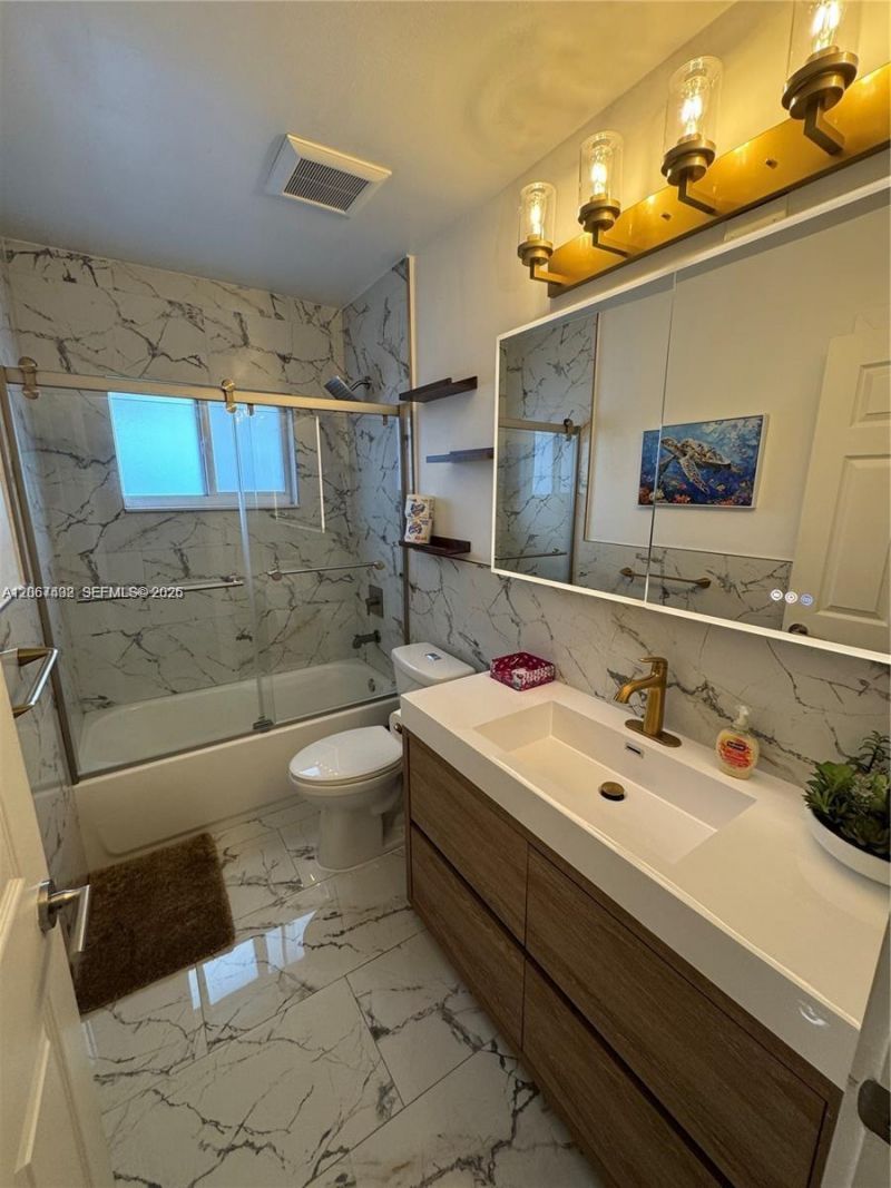 146 Ponce De Leon Blvd, Unit n/a, Coral Gables, FL 33134 Photo