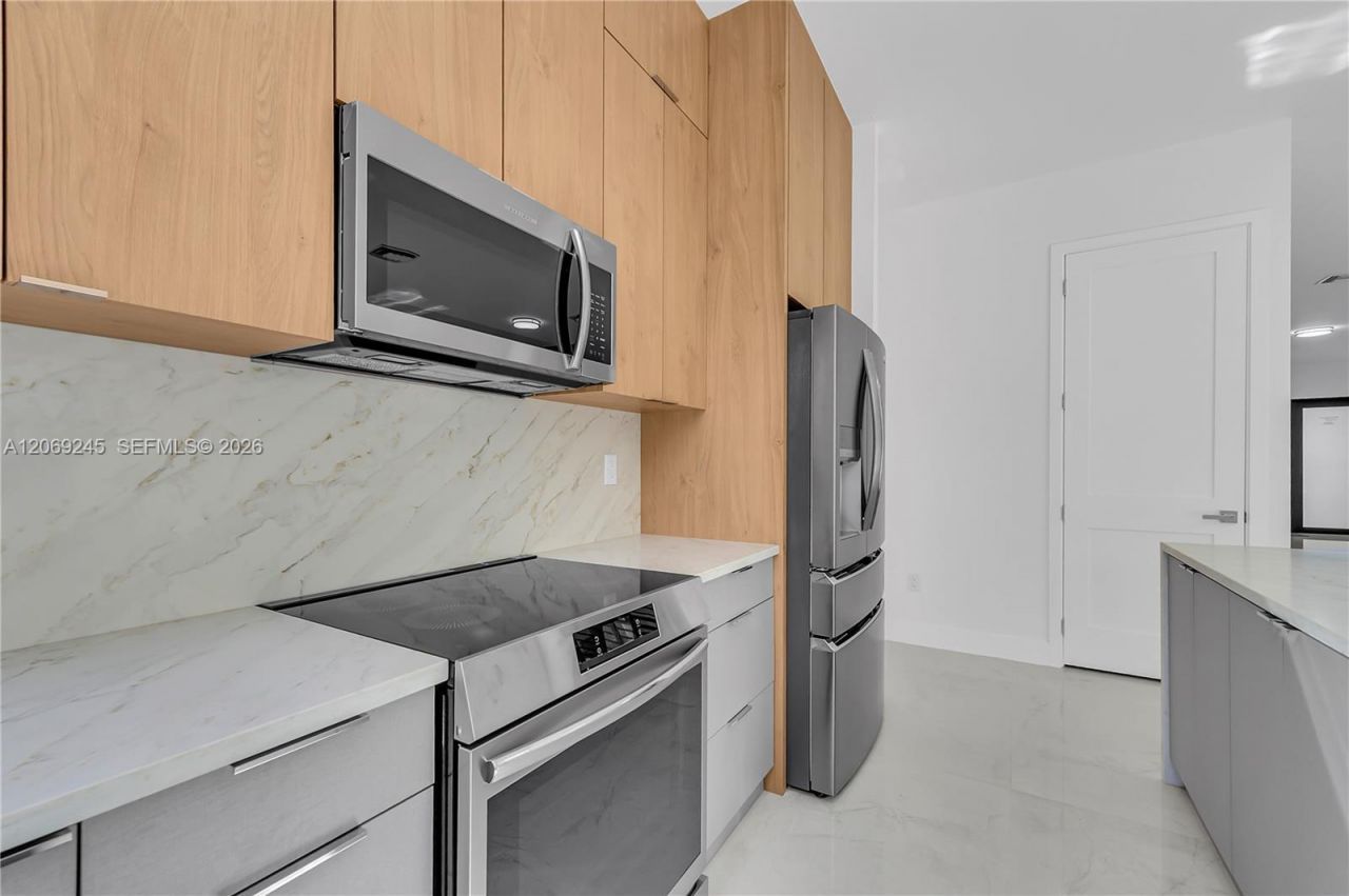 828 NE 14th St , Fort Lauderdale, FL 33304 Photo