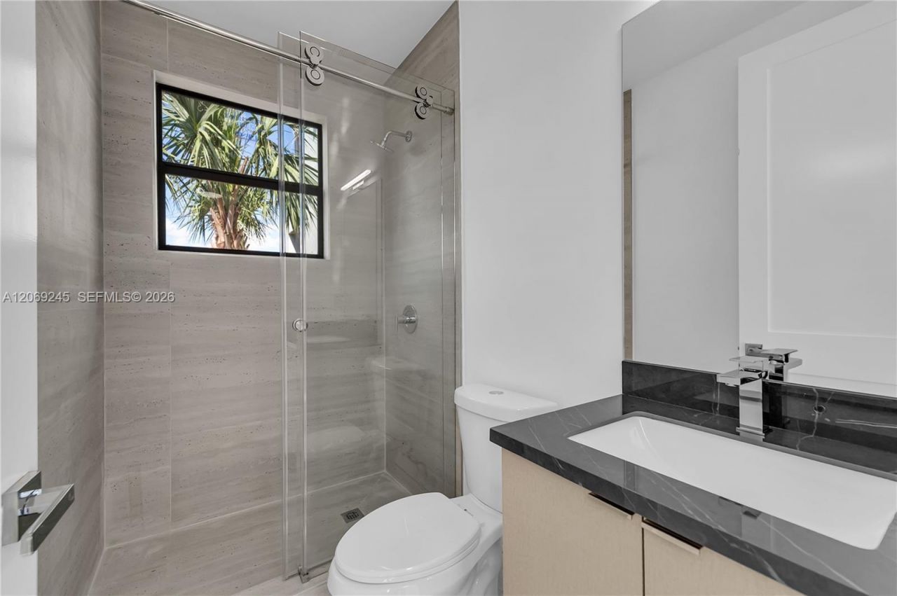 828 NE 14th St , Fort Lauderdale, FL 33304 Photo