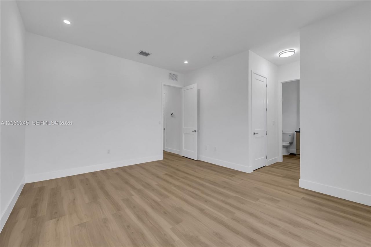 828 NE 14th St , Fort Lauderdale, FL 33304 Photo
