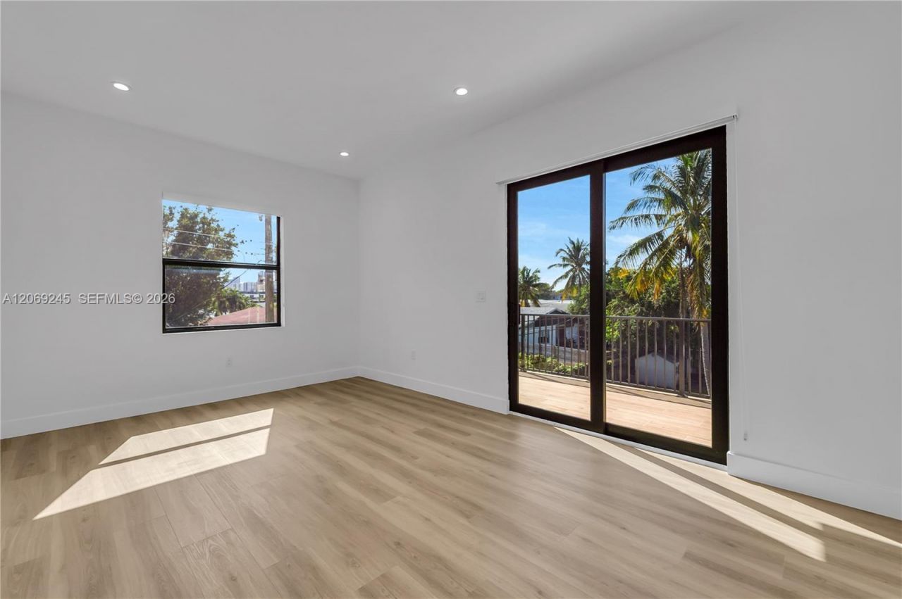 828 NE 14th St , Fort Lauderdale, FL 33304 Photo