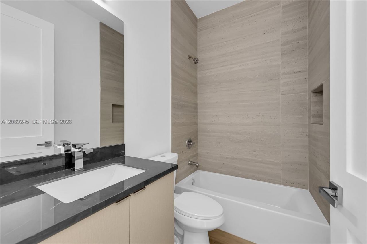 828 NE 14th St , Fort Lauderdale, FL 33304 Photo