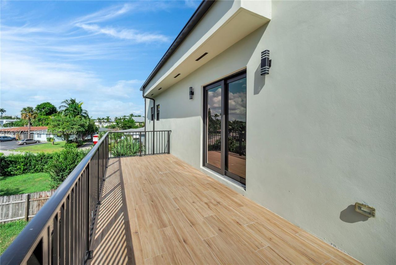 828 NE 14th St , Fort Lauderdale, FL 33304 Photo