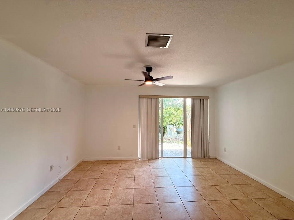 230 SE 29th Ave, Unit 12, Homestead, FL 33033 Photo
