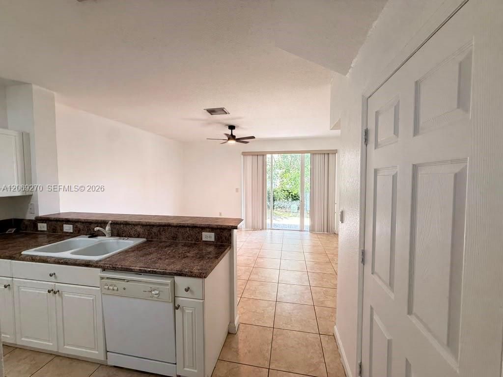 230 SE 29th Ave, Unit 12, Homestead, FL 33033 Photo