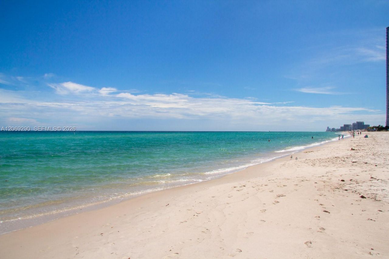 16500 Collins Ave , Unit 1752, Sunny Isles Beach, FL 33160 Photo