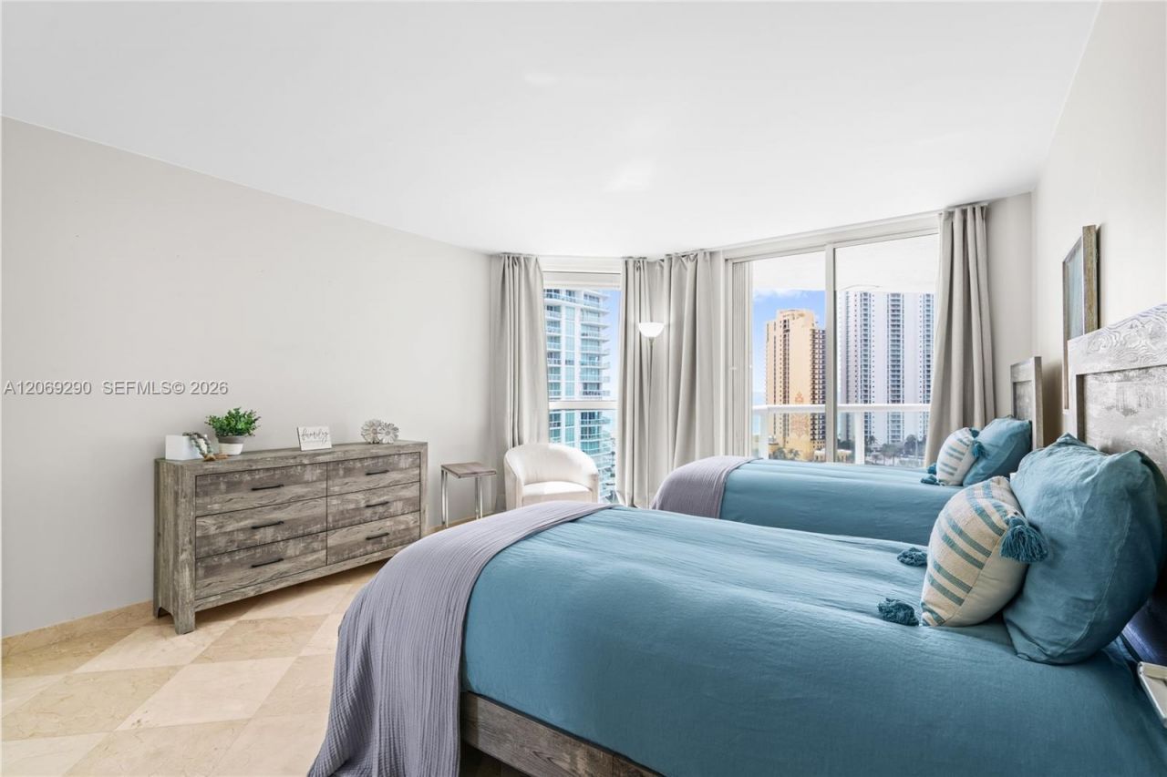 16500 Collins Ave , Unit 1752, Sunny Isles Beach, FL 33160 Photo