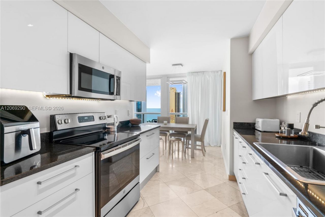 16500 Collins Ave , Unit 1752, Sunny Isles Beach, FL 33160 Photo