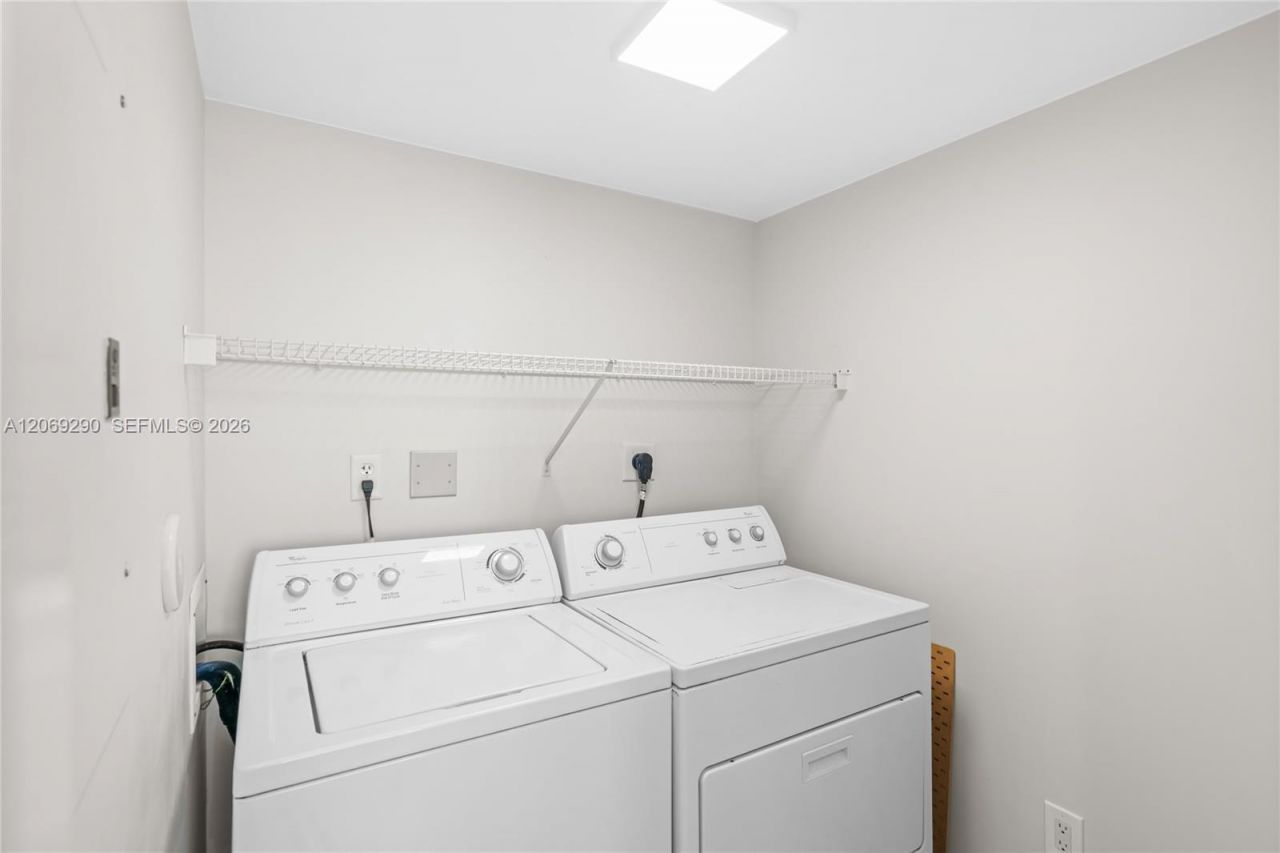 16500 Collins Ave , Unit 1752, Sunny Isles Beach, FL 33160 Photo
