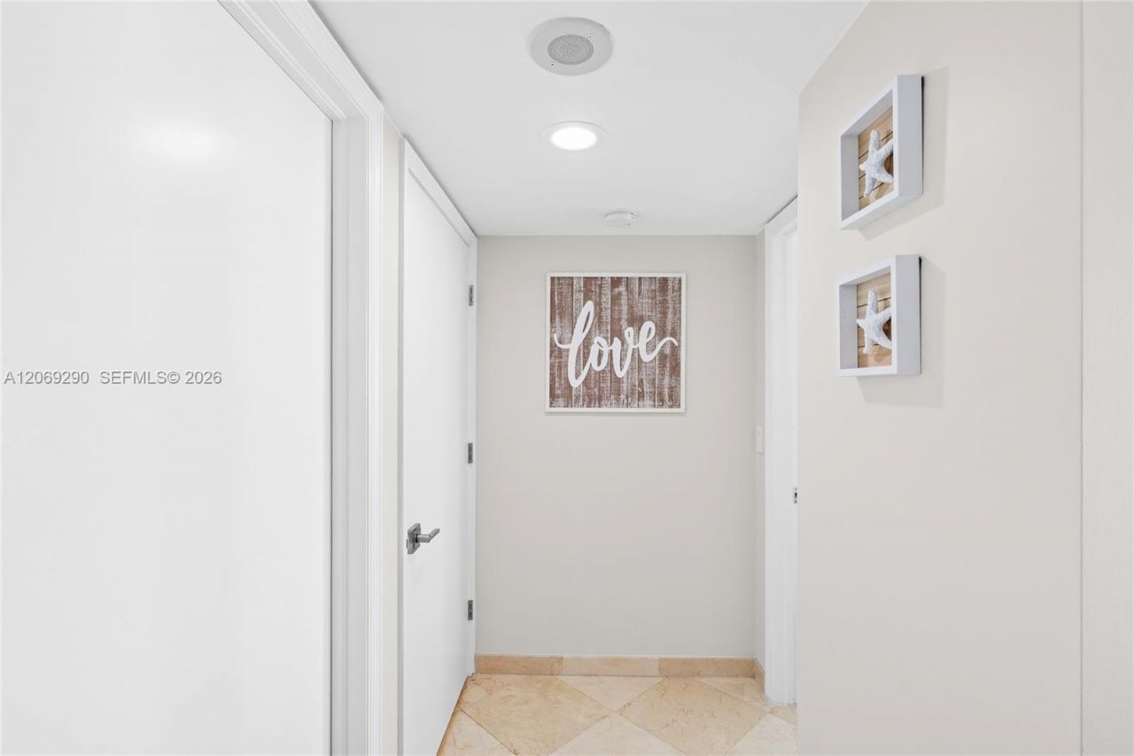 16500 Collins Ave , Unit 1752, Sunny Isles Beach, FL 33160 Photo