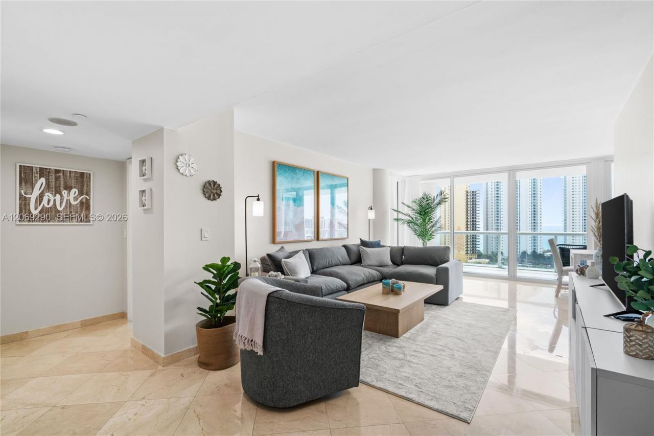 16500 Collins Ave , Unit 1752, Sunny Isles Beach, FL 33160 Photo