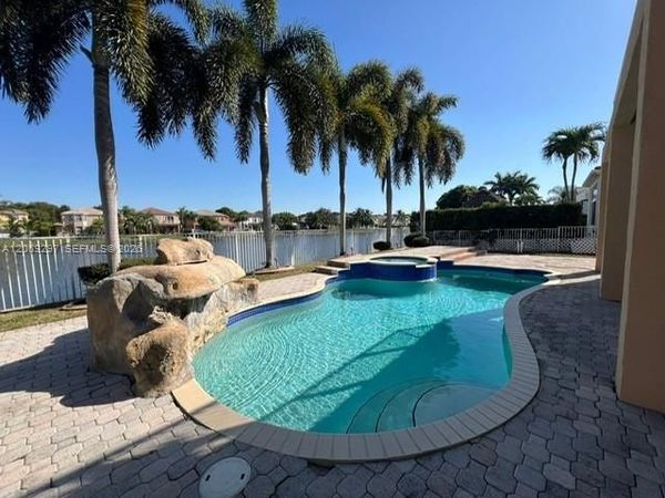 4957 SW 167th Ave , Miramar, FL 33027