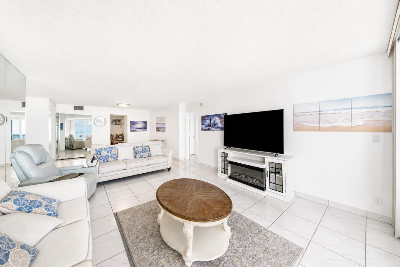 1370 S Ocean Boulevard, Unit 1703, Pompano Beach, FL 33062 Photo