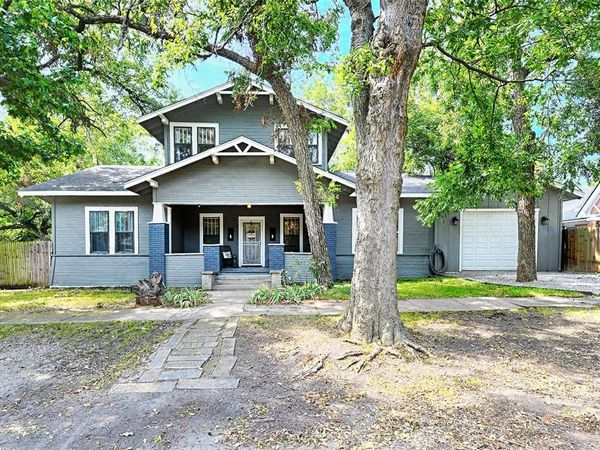 309 W Walnut Street, Whitewright, TX 75491