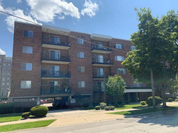 205 W Miner Street , Unit 106, Arlington Heights, IL 60005