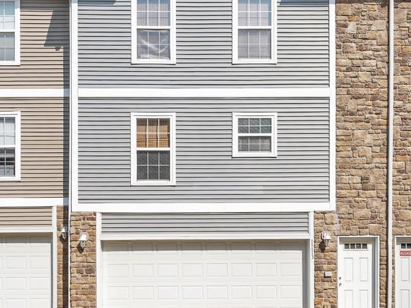 1113 Redstone Lane, Pleasant Hill, IA 50327