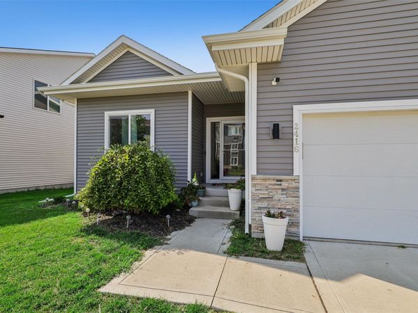 2416 Paine Street NE, Bondurant, IA 50035