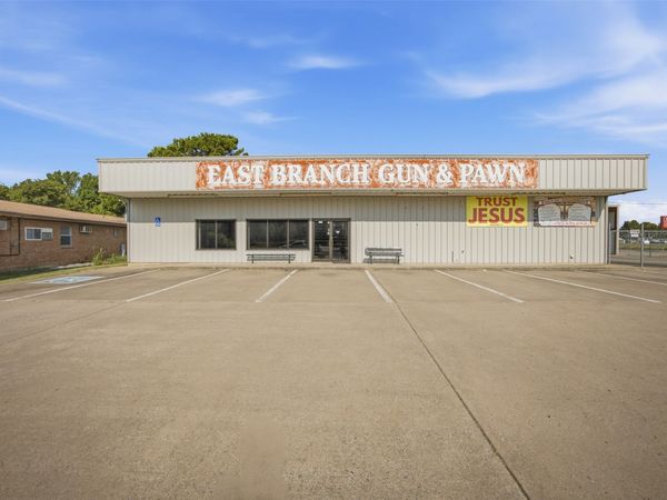 503 W Main Street , Wilburton, OK 74578
