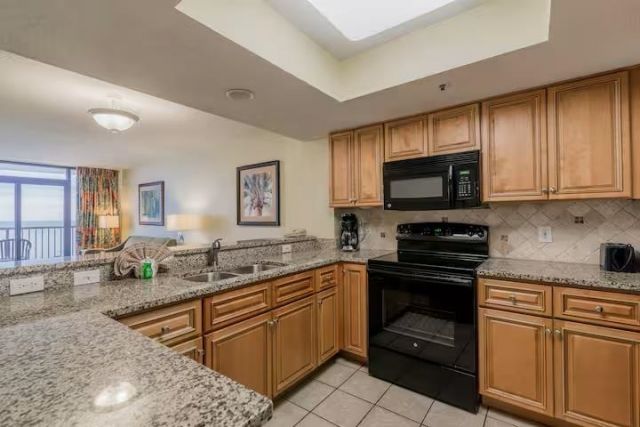 123 Ocean Blvd. Photo 61