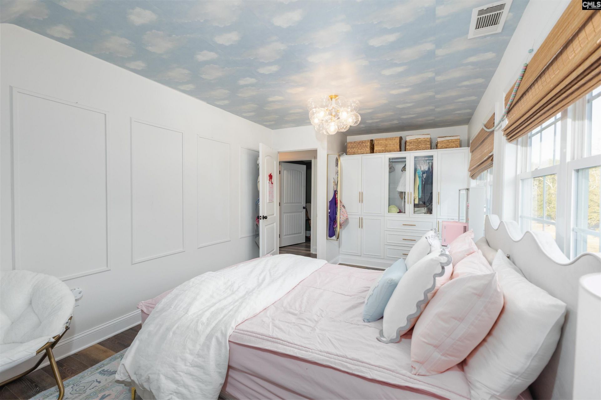 530 Fort Street Photo 39