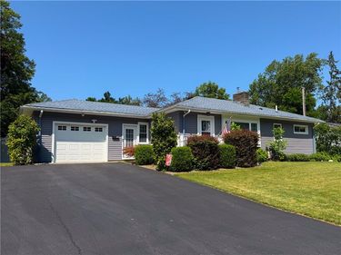 327 Charlotte Street, Newark, NY 14513