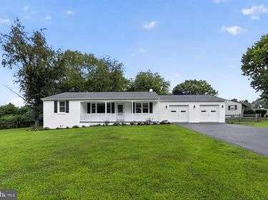 3251 W MOUNT KIRK AVENUE, EAGLEVILLE, PA 19403