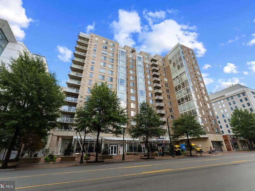 930 Wayne Avenue, Unit 610, Silver Spring, MD 20910 Main Photo