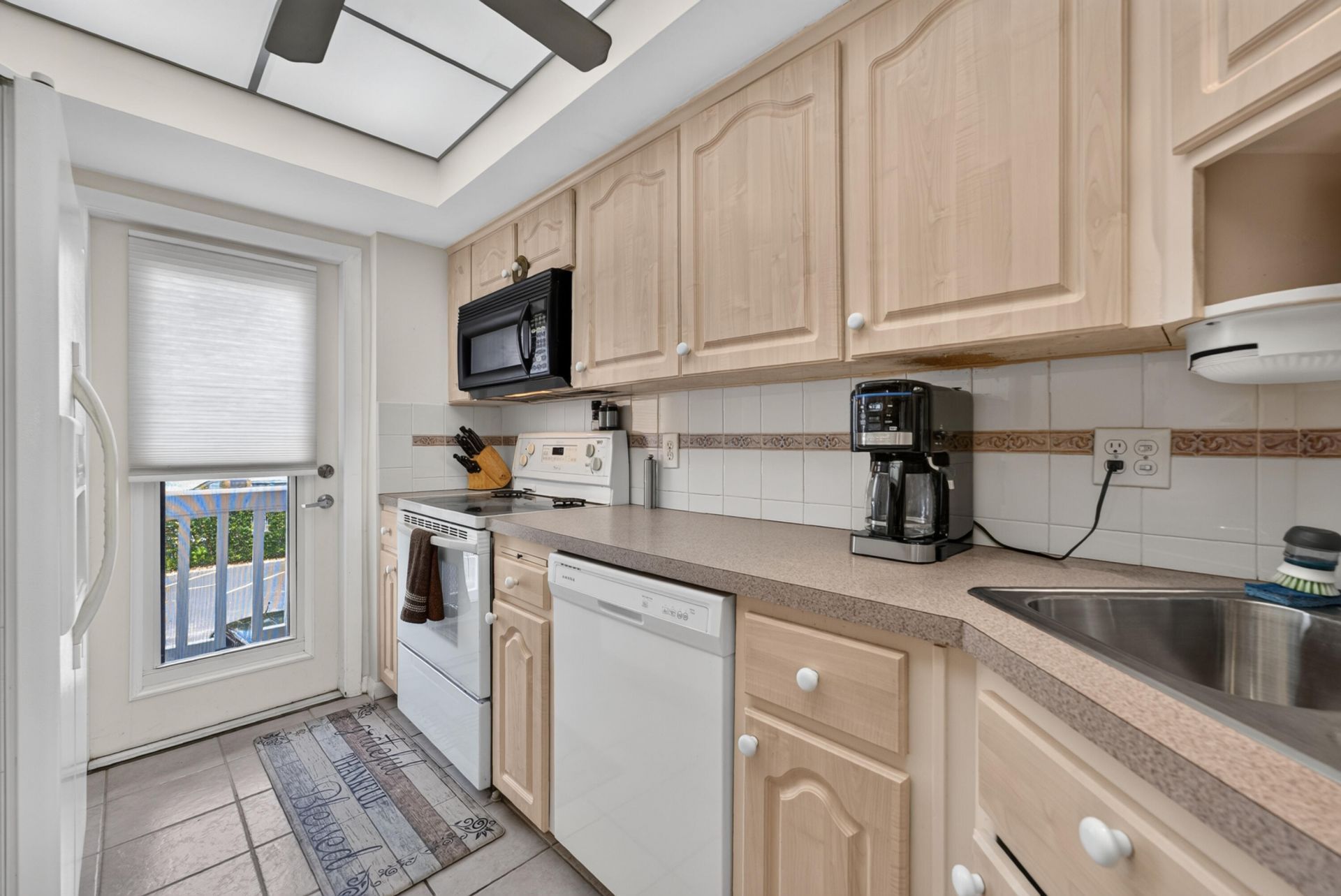 1100 SW 12th Street, Unit 208, Fort Lauderdale, FL 33315 Photo