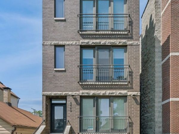 2440 W Cortez Street , Unit 3, Chicago, IL 60622