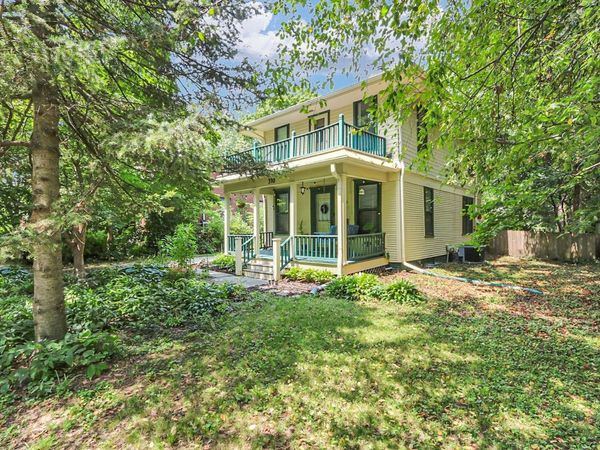 310 W Washington Street , Urbana, IL 61801