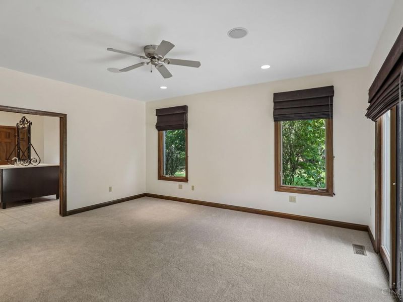 1100 Bridle Ridge Lane, Ohio Township, OH 45157 Photo 4