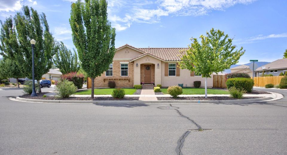 1752 Bella Casa Drive, Minden, NV 89423 Photo
