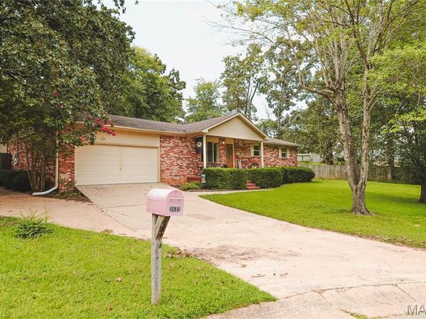 2632 Fox Drive , Poplar Bluff, MO 63901