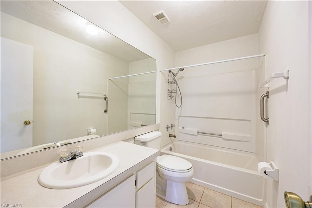 4230 Jack Frost Ct, Unit 4402, Naples, FL 34112 Photo