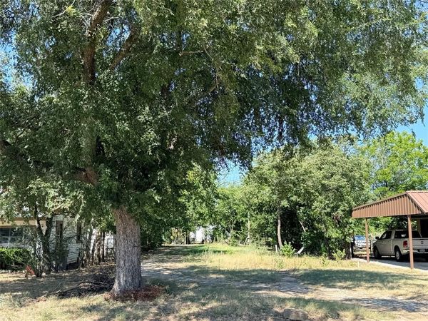 824 Indiana Street , Graham, TX 76450