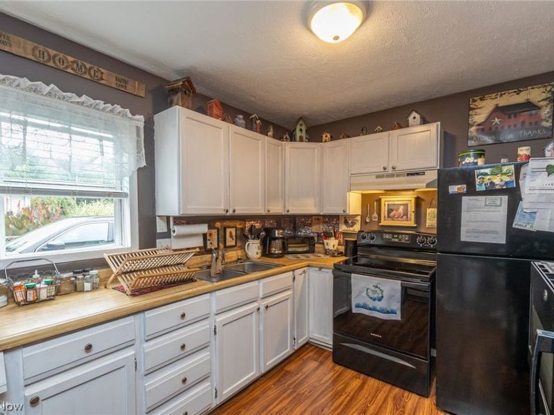 4433 Howard Drive , Vermilion, OH 44089 Photo 15
