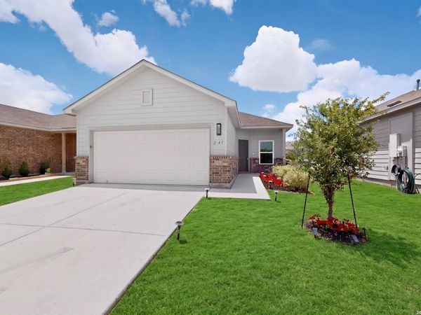 2147 Collins Alley, Converse, TX 78109