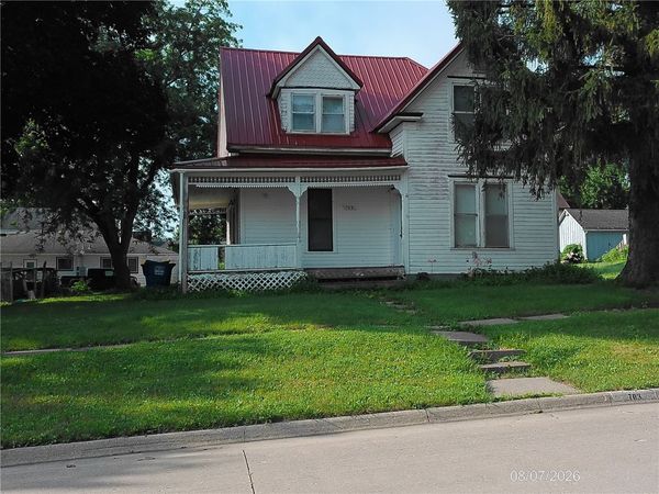 703 5th Street , Victor, IA 52347