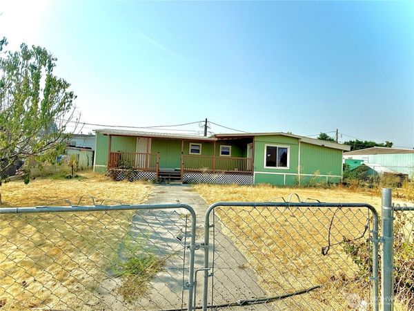 4354 NE Roberts PL, Unit A14, Moses Lake, WA 98837